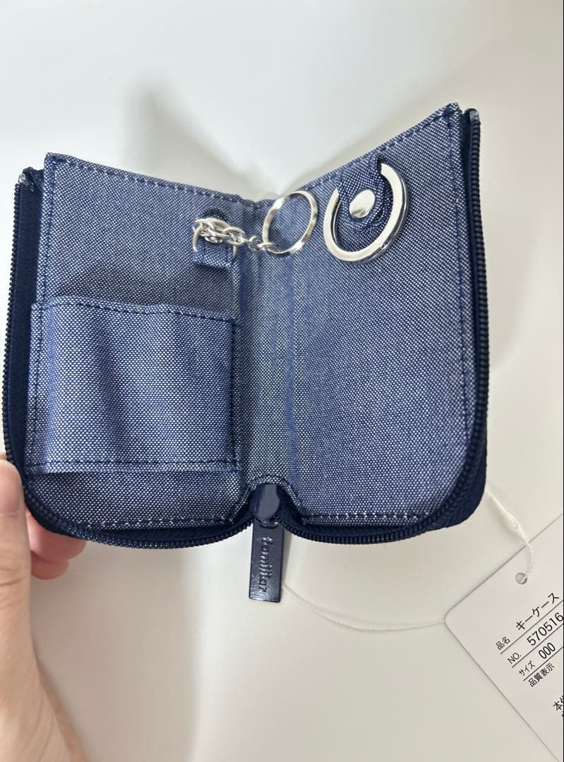 新品 ファミリア キーケース