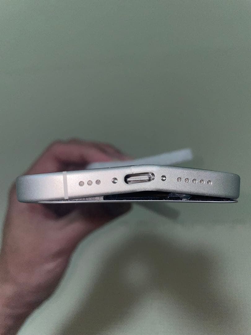 【ジャンク】【SIMフリー】Apple iPhone16 ホワイト512GB