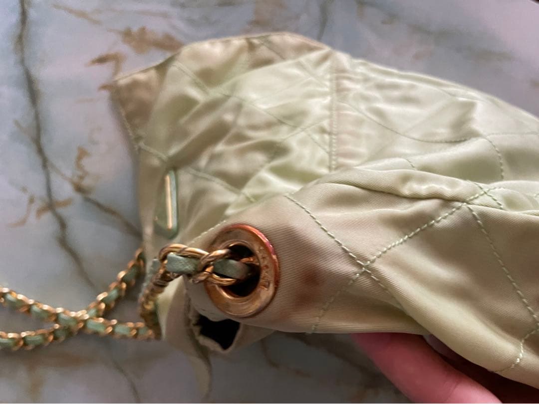 PRADA キルティング ショルダー チェーンバッグ