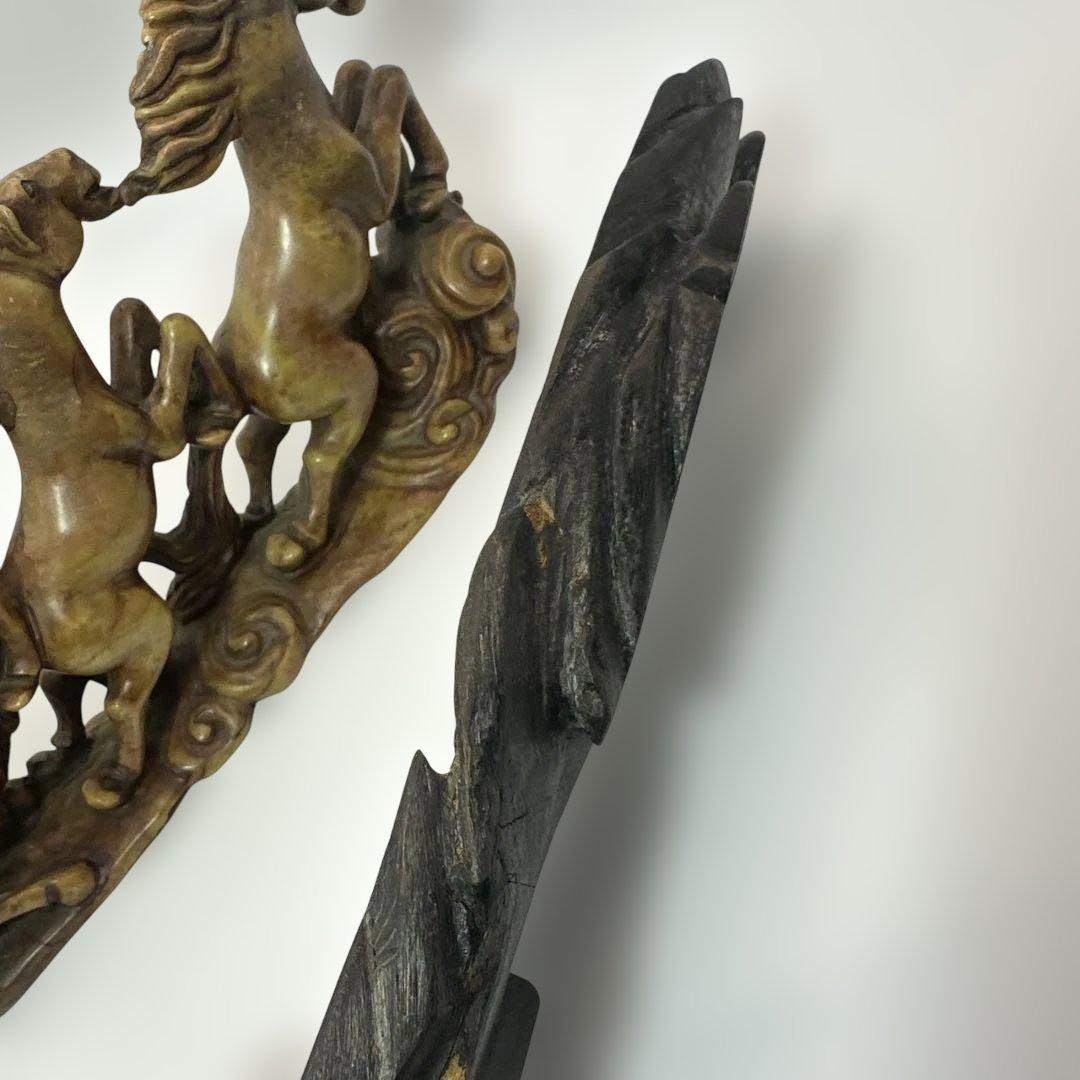 中国，寿山石，馬の彫刻 ，木製台座付き