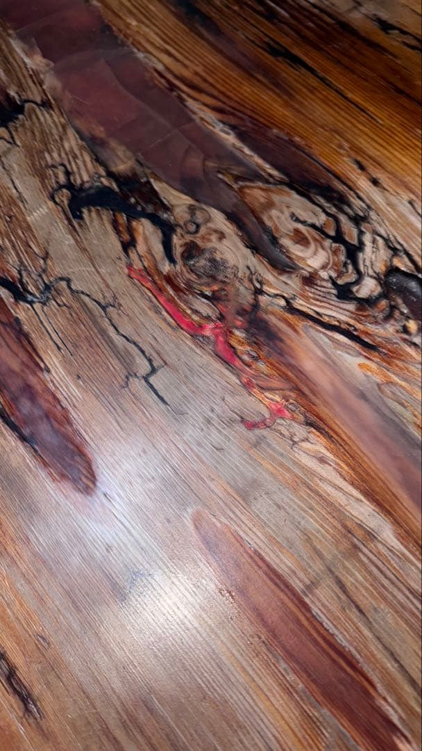 ナチュラルウッドの正方形テーブル　ハンドメイド　オリジナル