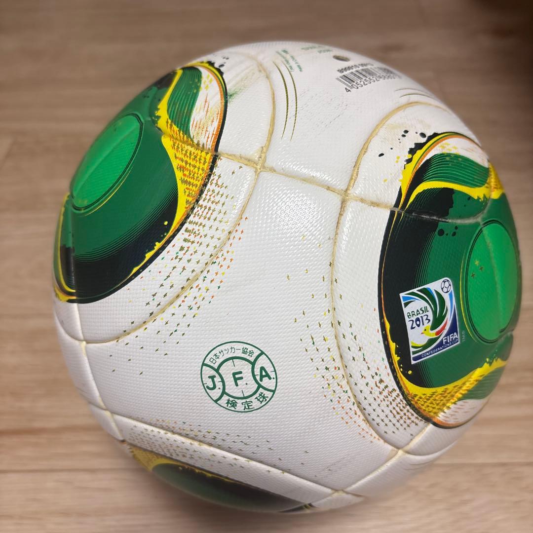 adidas Cafusa サッカーボール 5号球