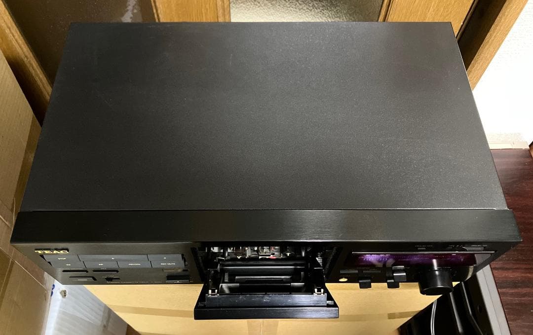 zukapon　【３ヘッド・高コスパ・美品】TEAC　V-1030