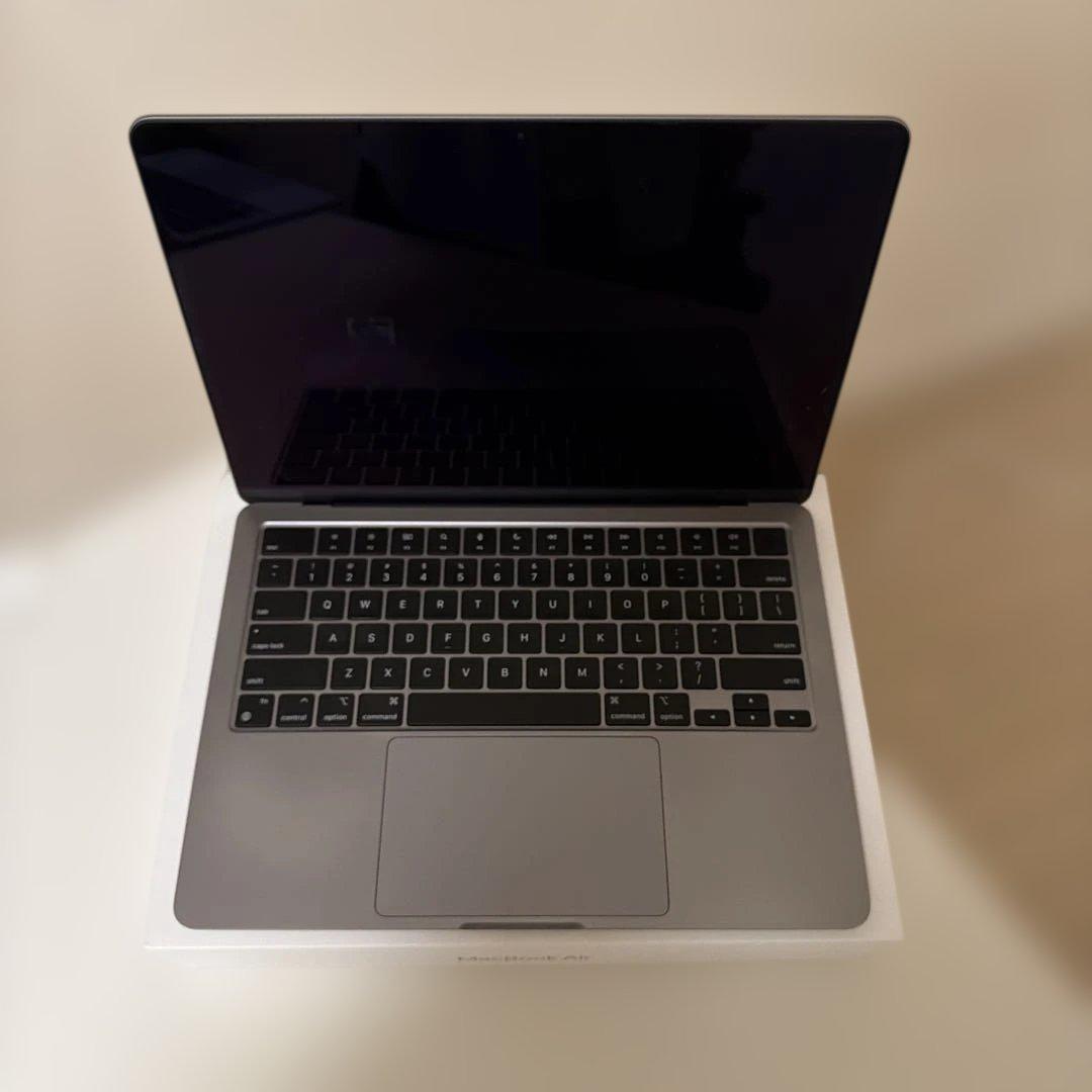 【美品】MacBook Air 13インチ M2 8GB 512GB