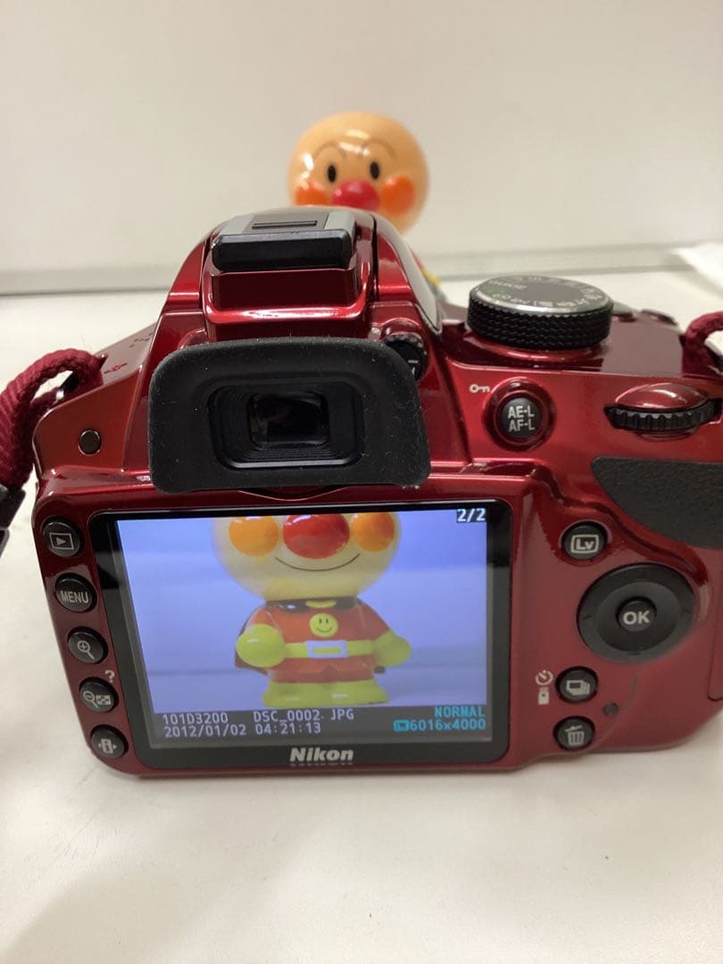 た*る様 Nikon D3200 デジタル一眼レフカメラ レッド　撮影可能