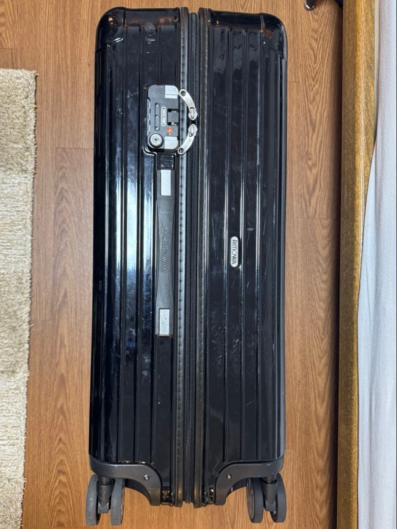 リモワ 870.70 サルサデラックス 78リットル4輪