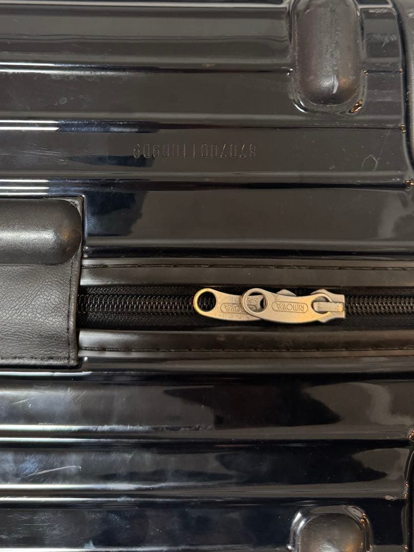 リモワ 870.70 サルサデラックス 78リットル4輪