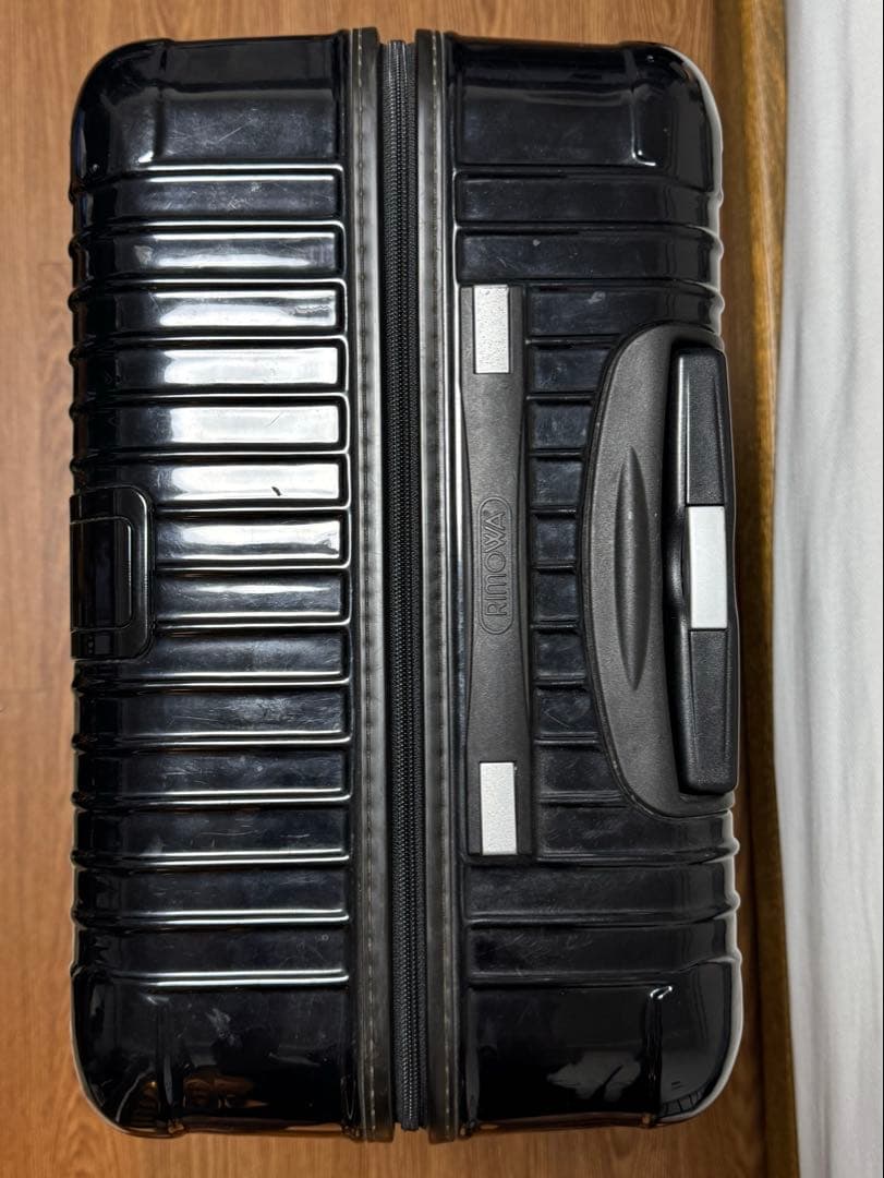 リモワ 870.70 サルサデラックス 78リットル4輪