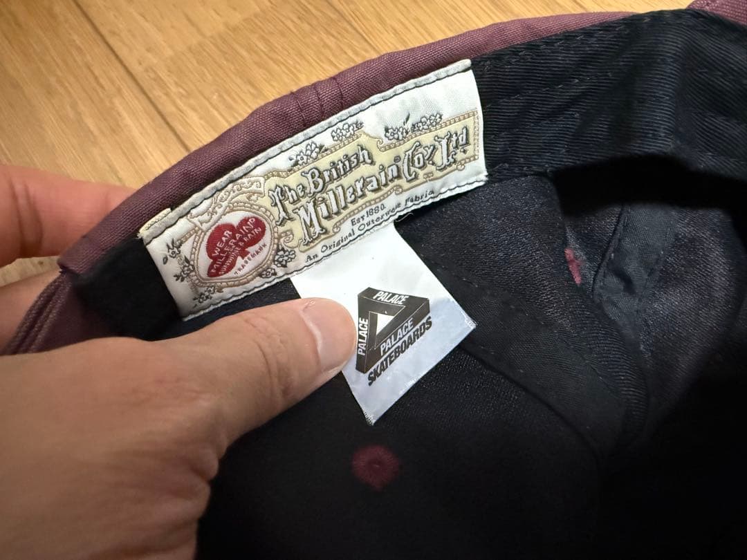 palace millerain cap p logo バーガンディ