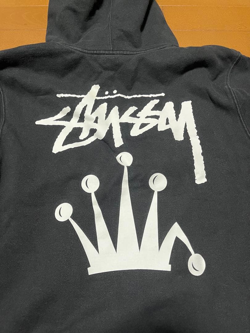 【専用】Stussy 黒 フード付きパーカー 王冠デザイン