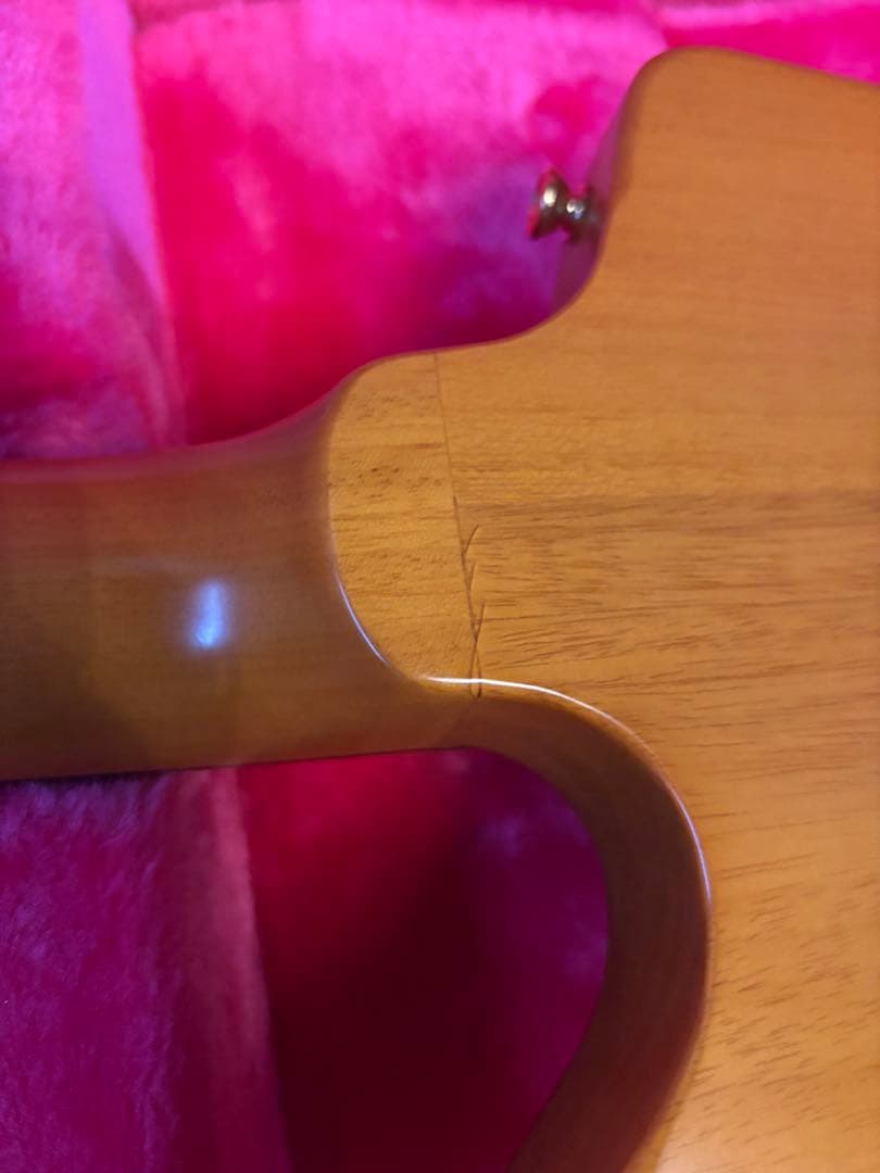 ギター Epiphone Korina Explorer Aged Natural