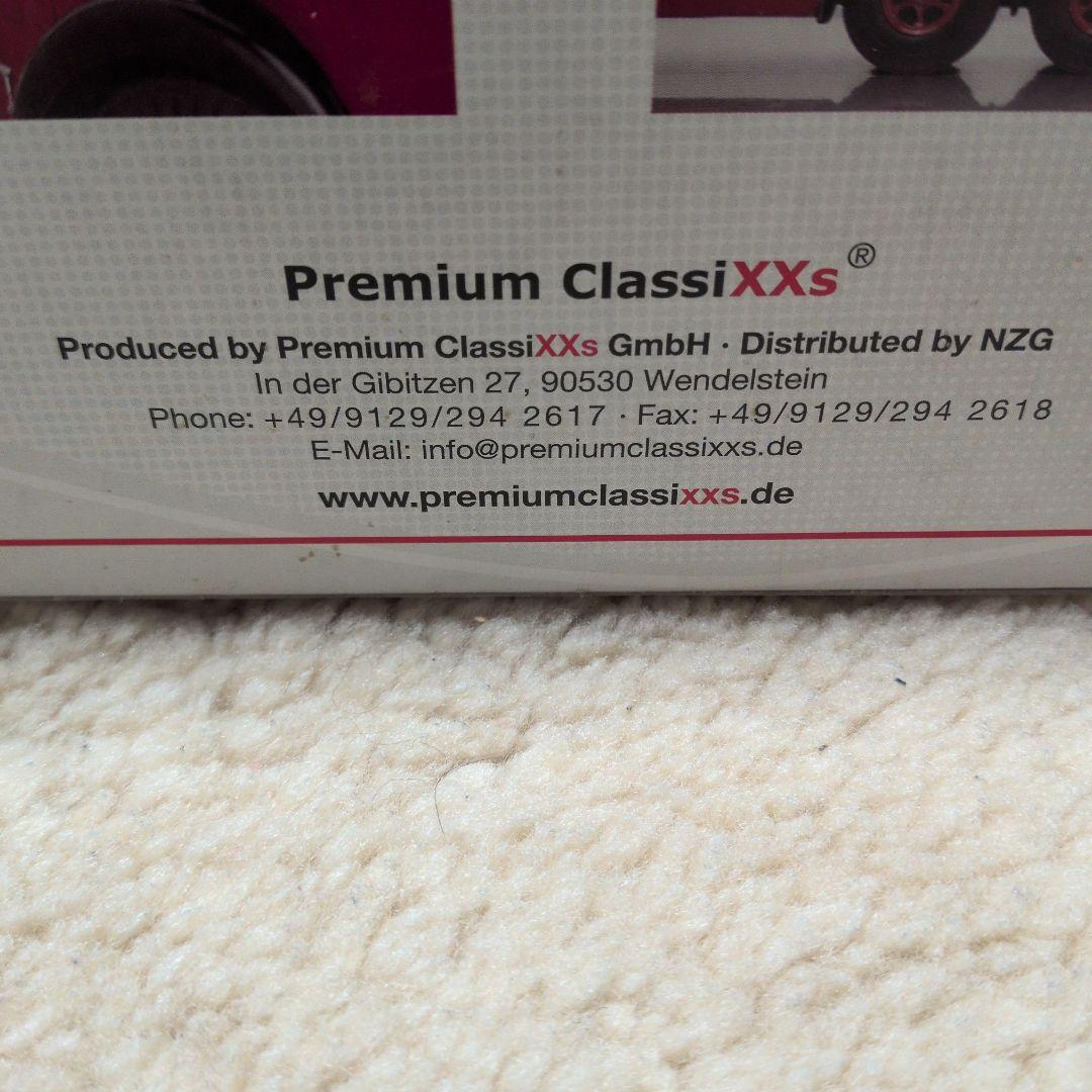 【値下げ】Premium ClassiXXs ミニカー クリーム色と茶色