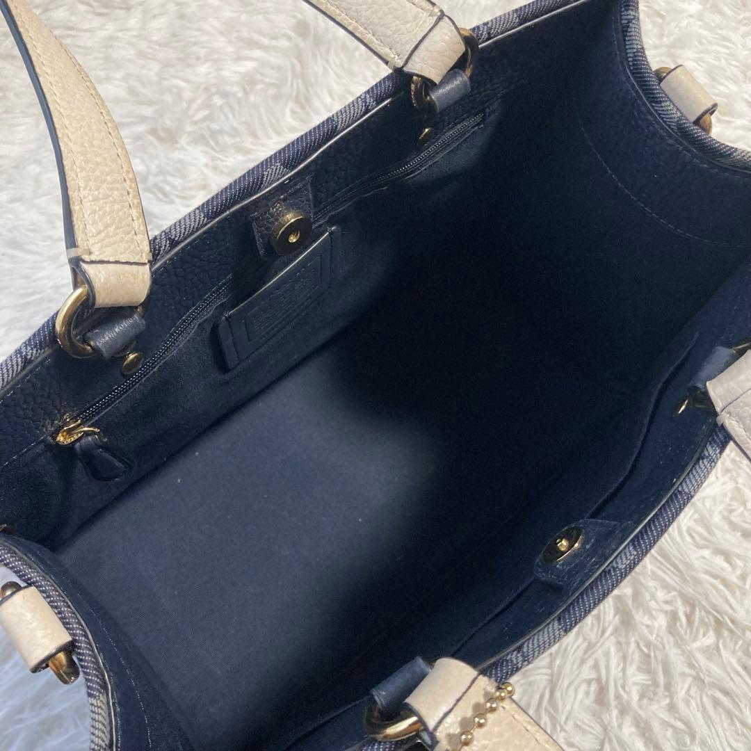 美品　現行　コーチ　ショルダーバッグ　2way デンプシー デニム　デカロゴ