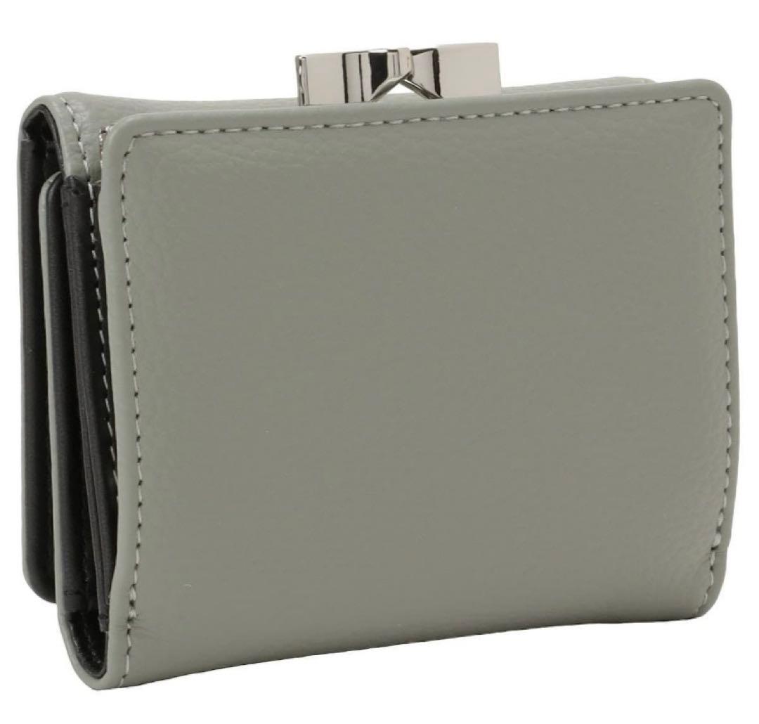 ヴィヴィアン　折り財布