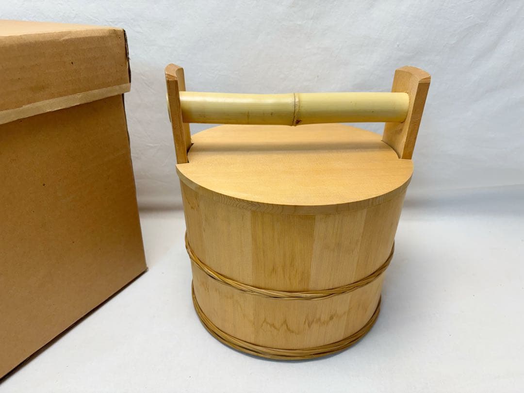 美品 茶道具 水張桶 手桶水指 木地 割蓋付き 水屋道具 露地道具 元箱