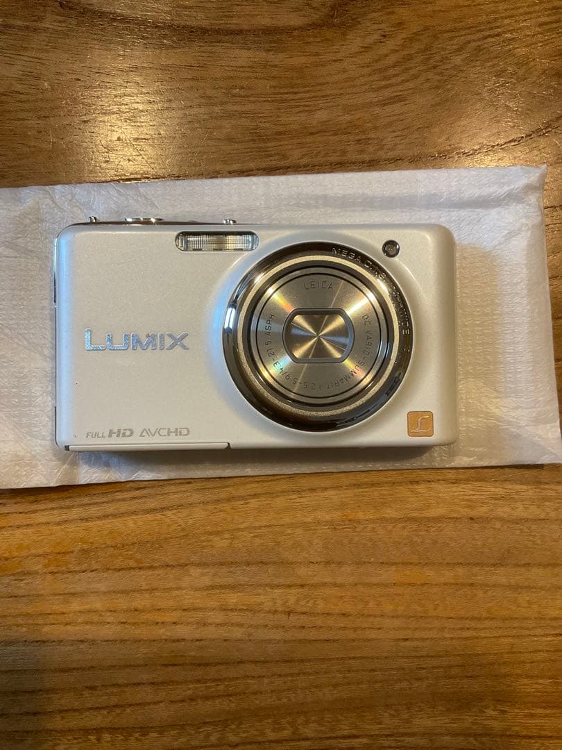Panasonic LUMIX FX DMC-FX77-W 保護フィルム3枚付き
