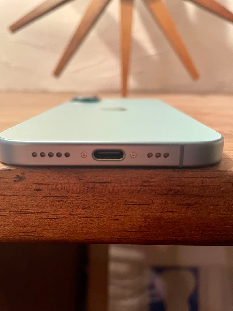 Apple iPhone 16 ティール 本体