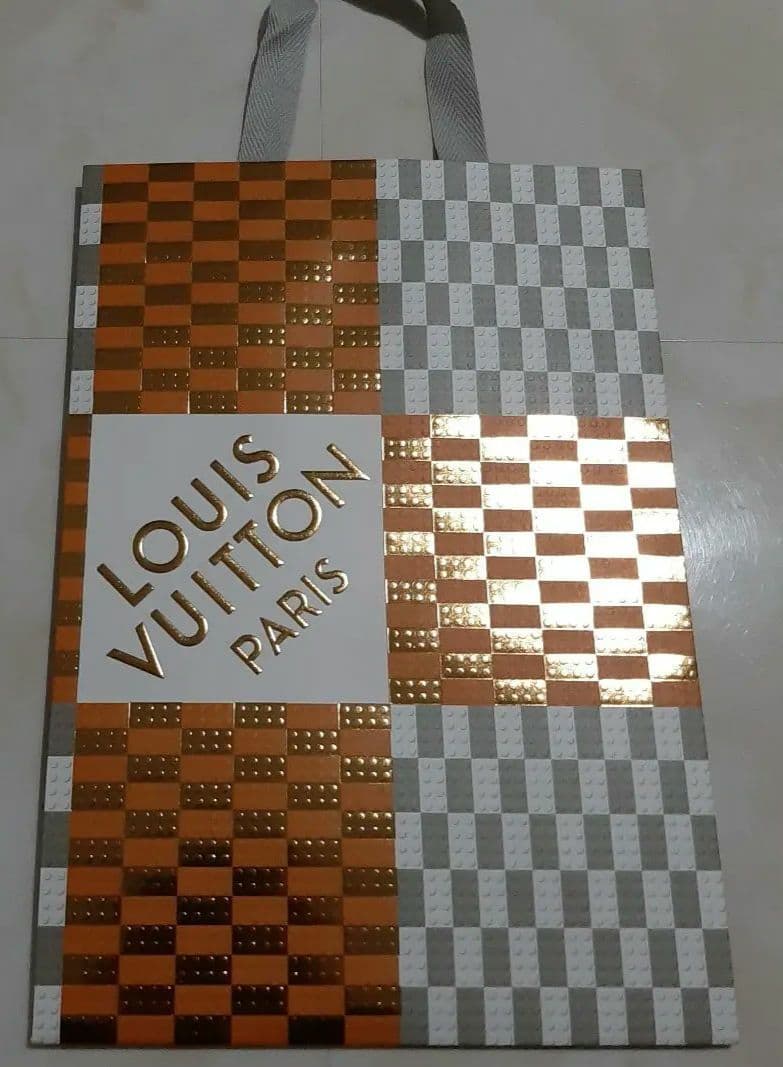 LOUIS VUITTONルイヴィトン限定ショッパー