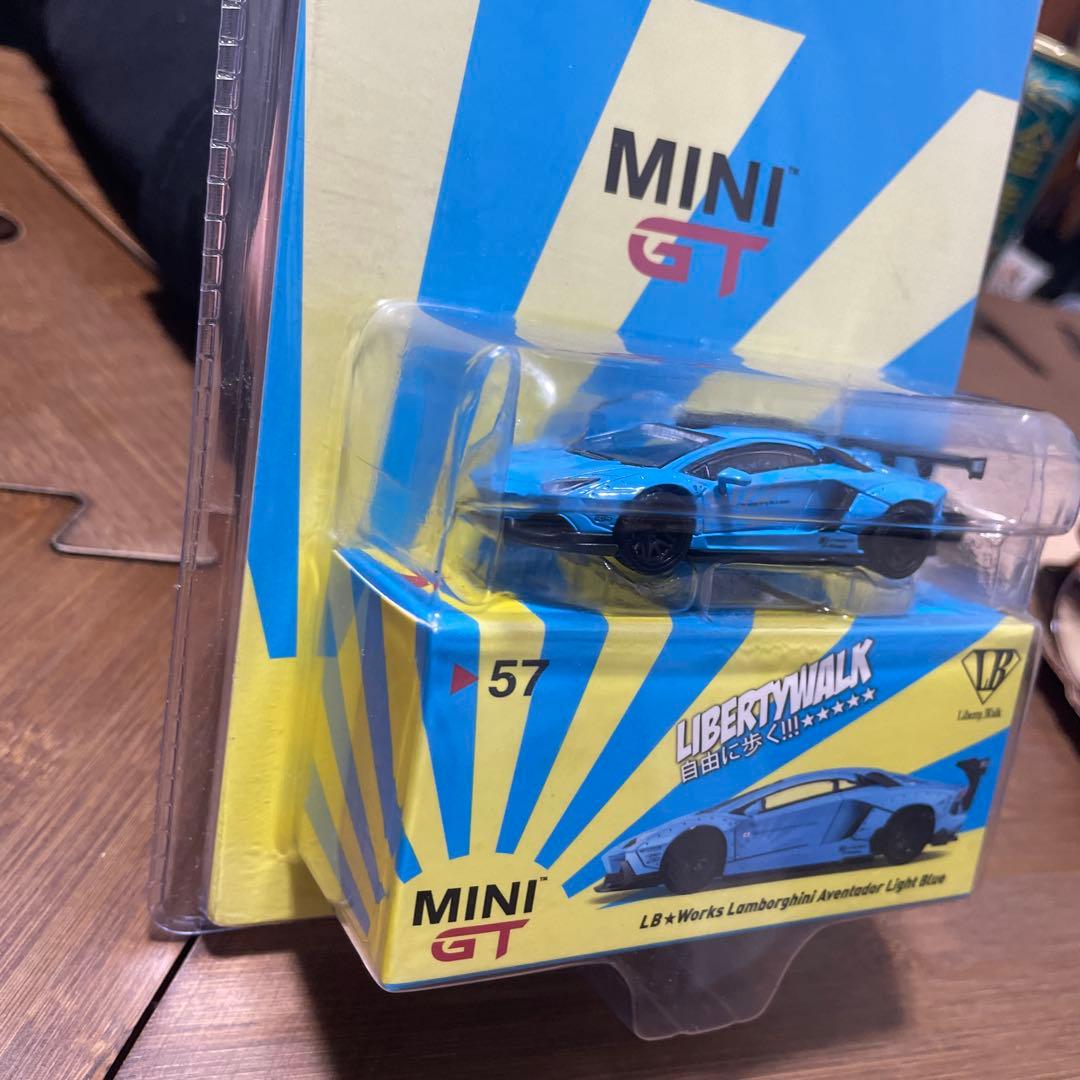 トイザらス限定 MINI GT LB★Works GT-R Aventador
