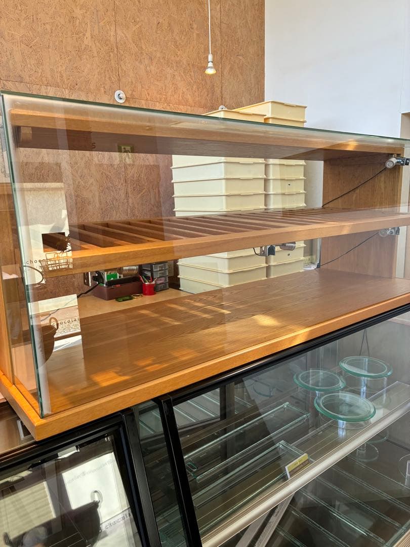 店舗用木製焼き立てショーケース 保冷無し