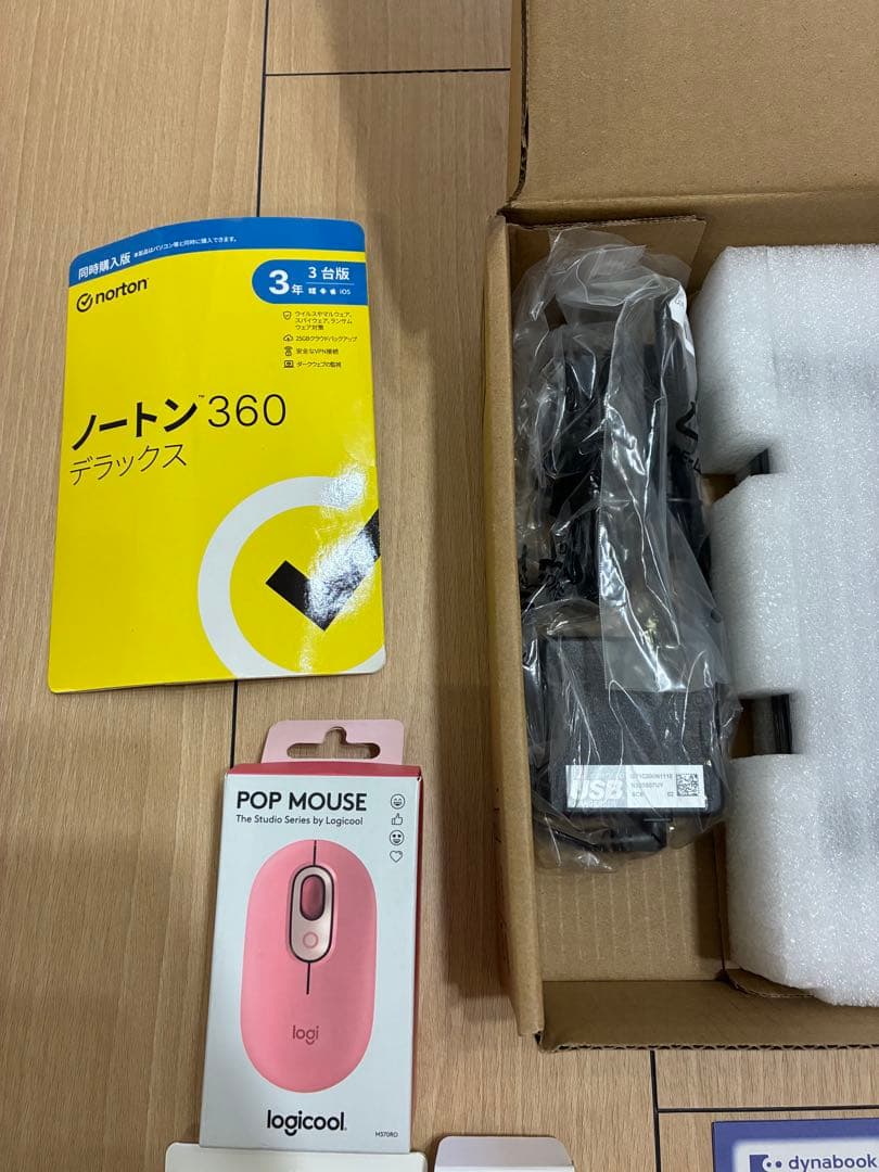 【未使用】パソコン　dynabook V6 (型番 P2V6VBBL)