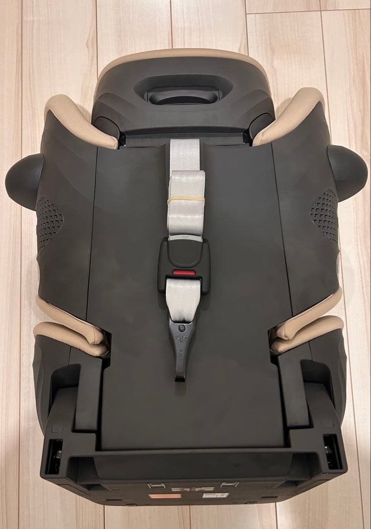 cybex ベージュ パラス　チャイルドシート
