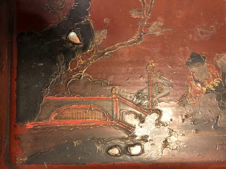 骨董　朱漆　楼閣山水人物堆錦螺鈿　中央香台