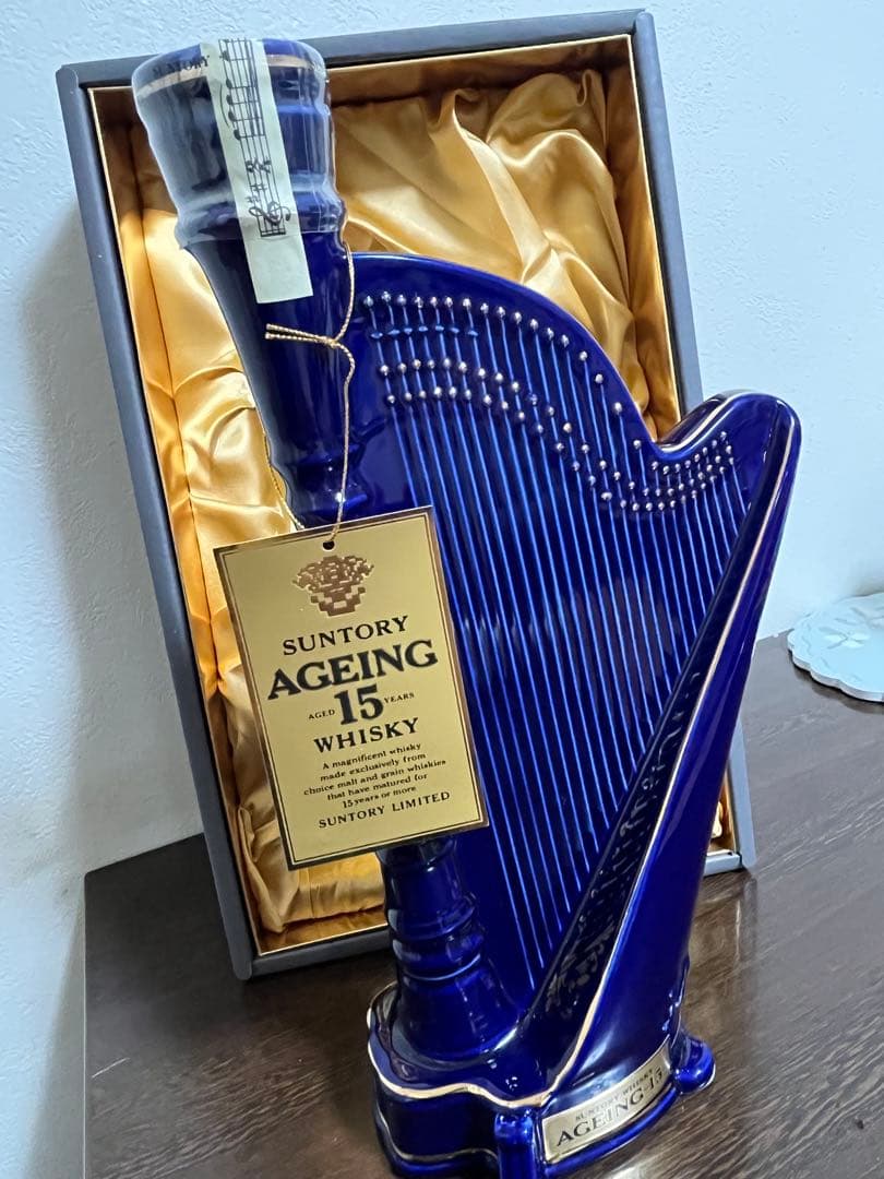 サントリー SUNTORY エイジング 15年 ハープ型ボトル 陶器 500ml
