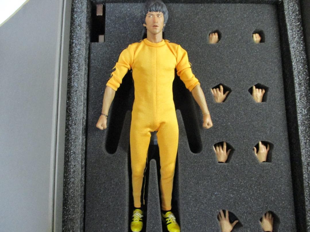 n*o様 エンターベイ　ブルースリー　75周年　1/6フィギュア