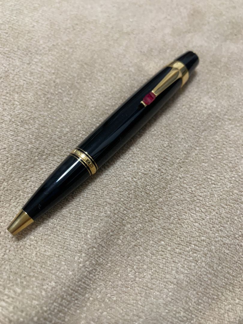 Mont Blanc ボエム　ルージュ　ツイストボールペン リフィルなし