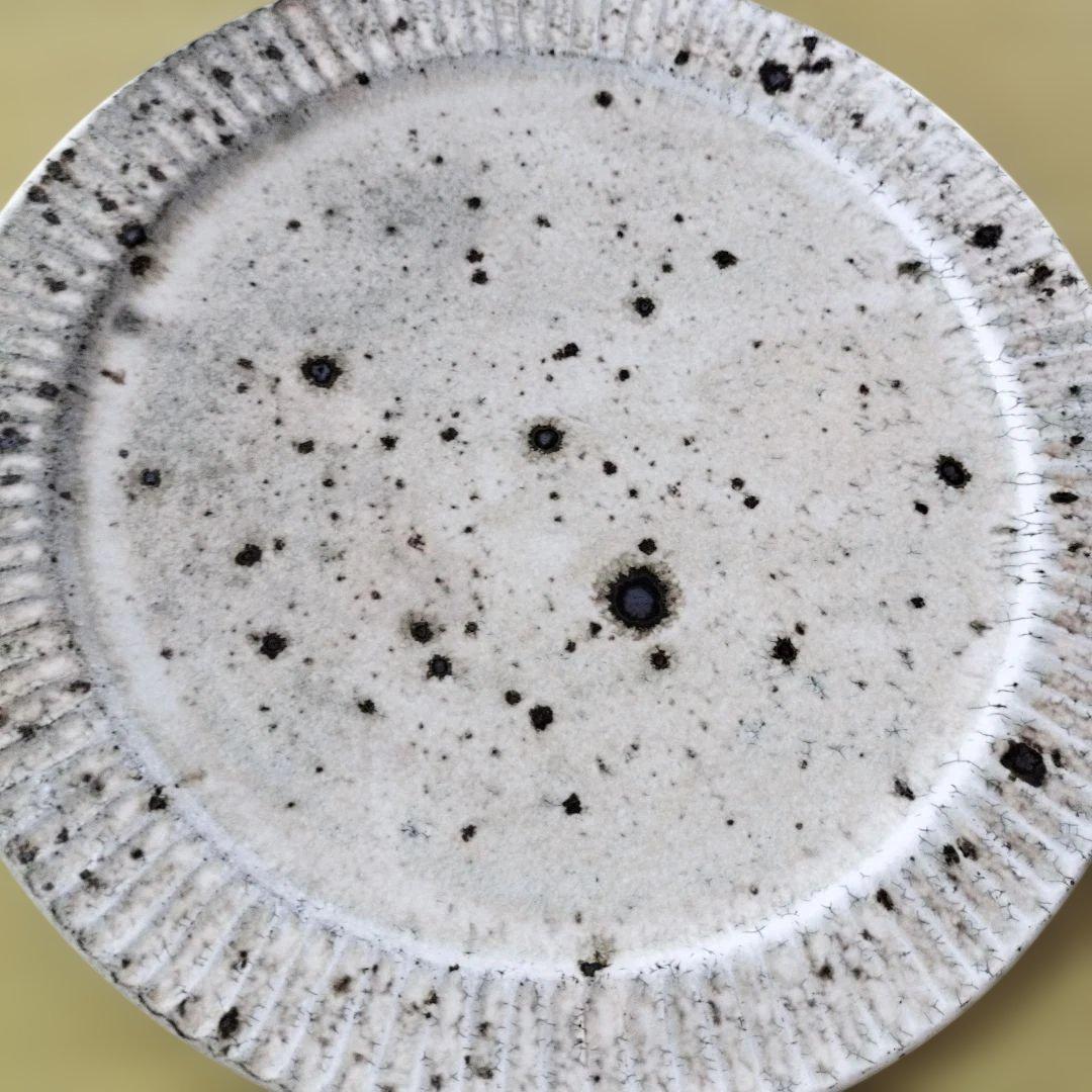 余宮隆　しのぎリム皿　7寸 2枚セット