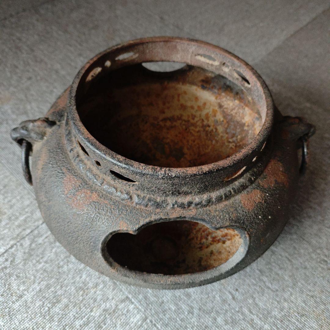 茶道具セット（鉄製茶釜・陶器プレート）