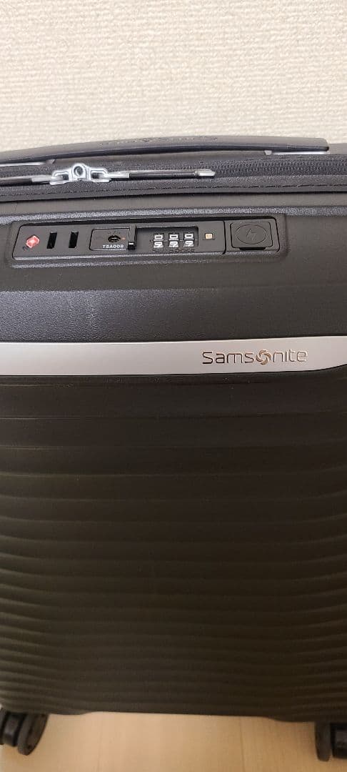 美品　Samsonite ブラック キャリーケース TSAロック　アップスケープ