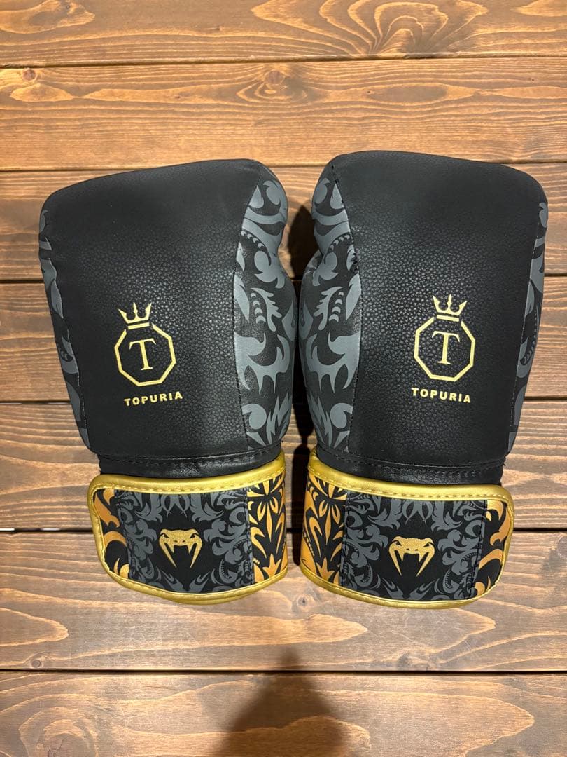 Venum × TOPURIA ボクシンググローブ 10oz 黒/金 新品未使用