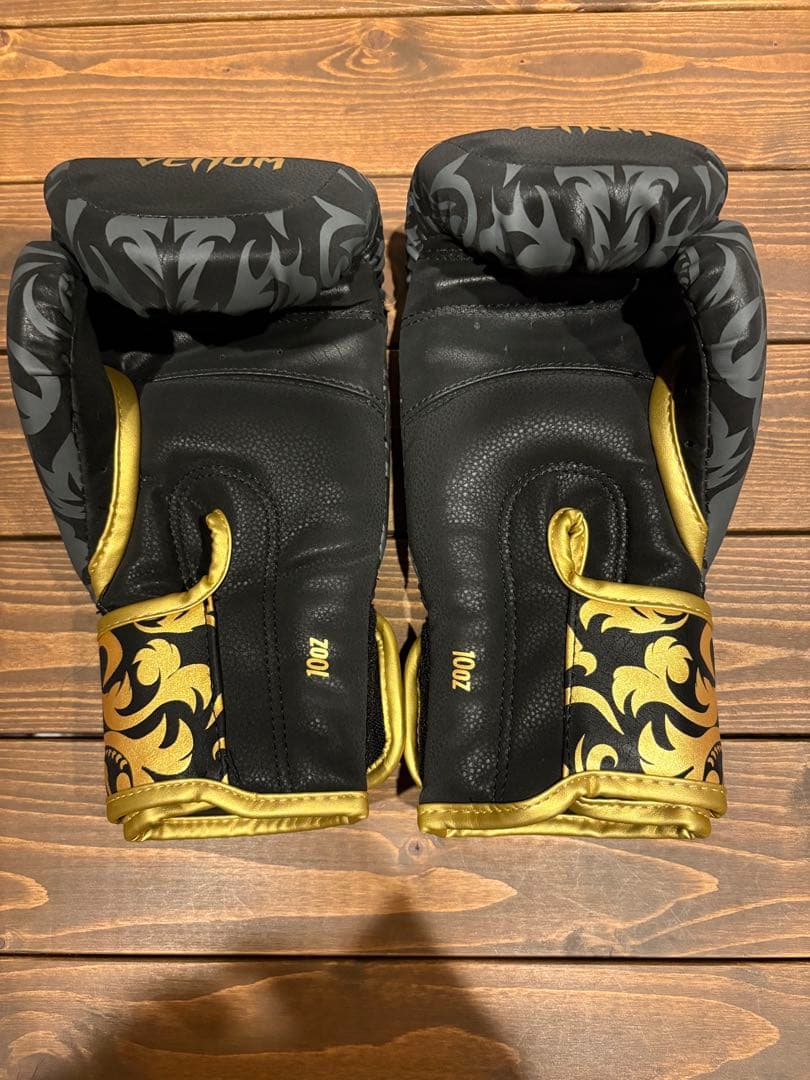 Venum × TOPURIA ボクシンググローブ 10oz 黒/金 新品未使用