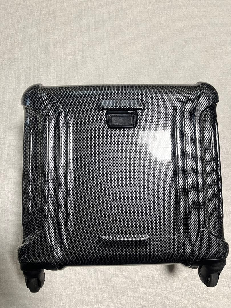 Tumi ブラック 軽量小型キャリーケース