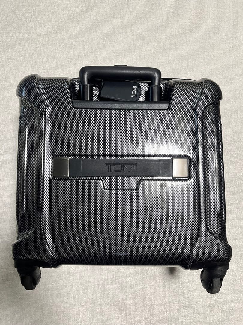 Tumi ブラック 軽量小型キャリーケース