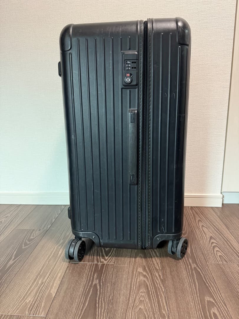 リモワ ブラック キャリーケース