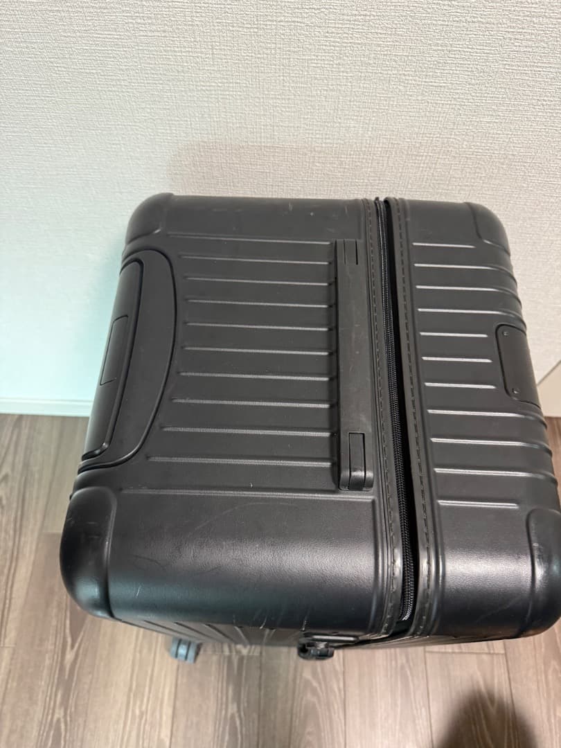 リモワ ブラック キャリーケース