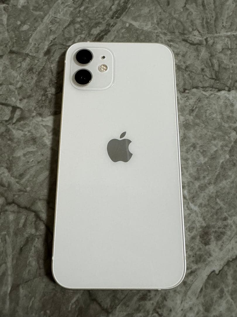 Apple iPhone 12 White 本体