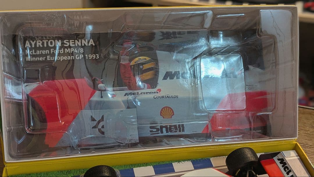 ミニチャンプス MP4/8 1/18 アイルトン・セナ