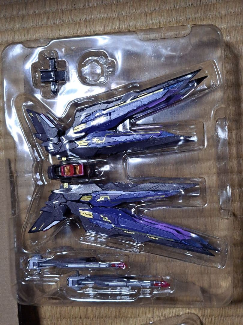 メタルビルド ストライクフリーダムガンダム&光の翼セット L BUILD