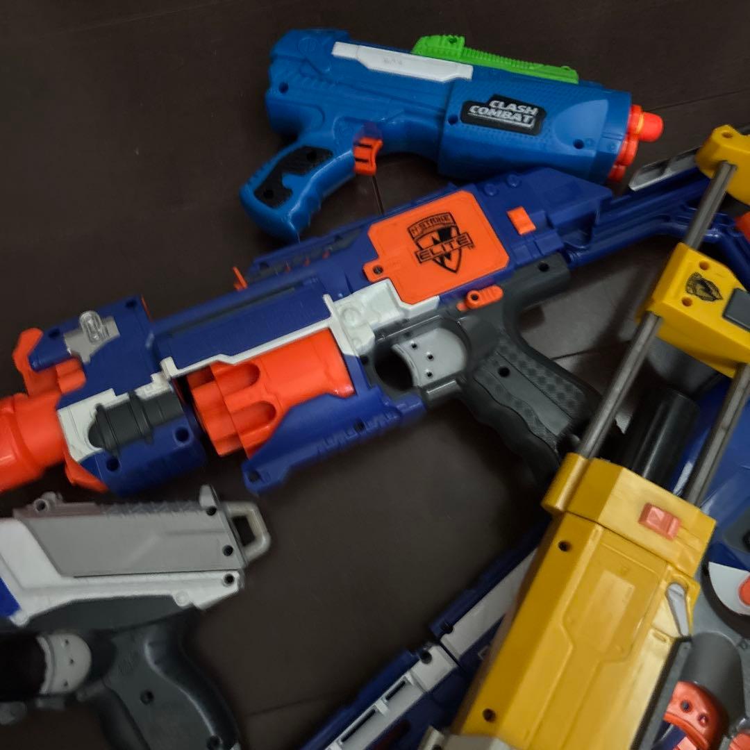 NERF ナーフ　セット　8丁+おまけ1丁　弾付き