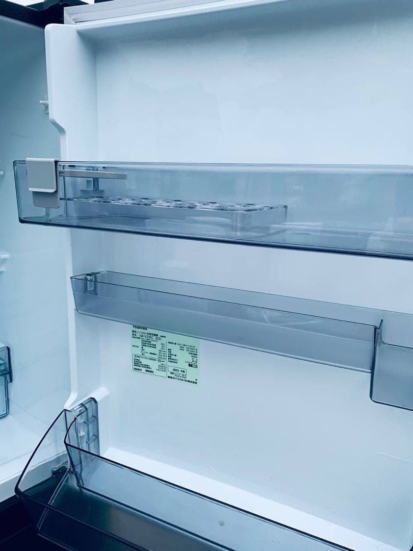 ①✅TOSHIBAノンフロン冷凍冷蔵庫✅ ✅GR-V33SC✅送料設置無料