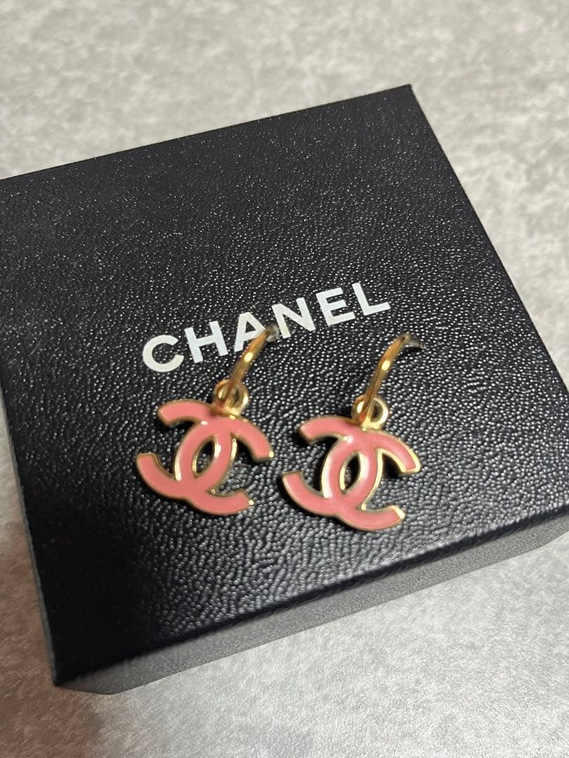 CHANEL シャネル ピンク CCロゴ ピアス