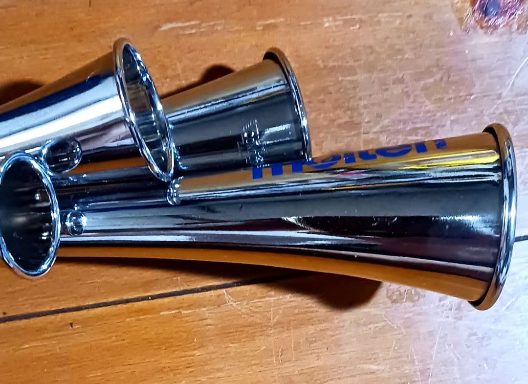 ジ*ス様 モルテン molten 4連チアホーン CHEER HORN 応援グッ