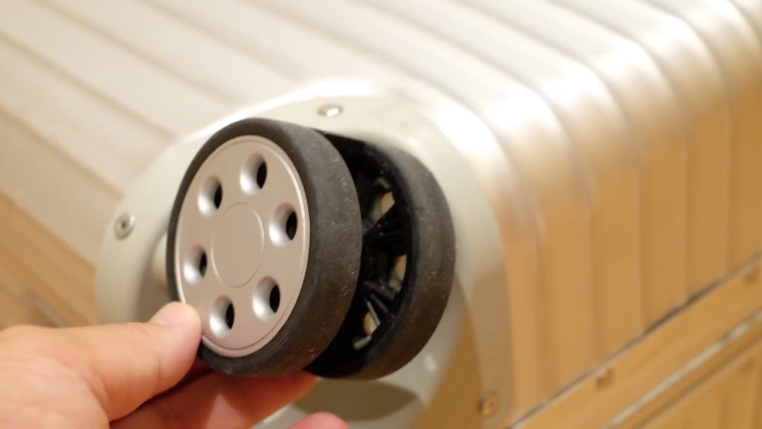 RIMOWA リモワ　TOPAS トパーズ　シルバー　TSA承認ロック