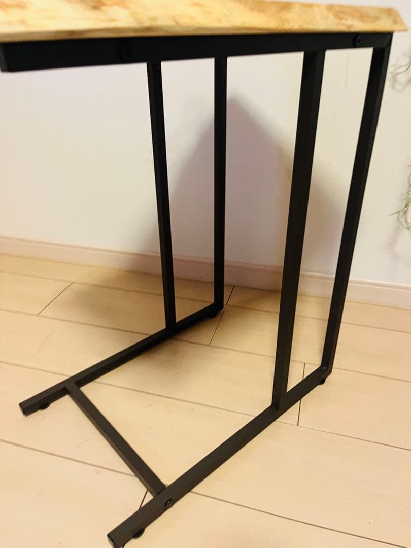 サイドテーブル　ソファテーブル　桜の木　一枚板　コーヒーテーブル