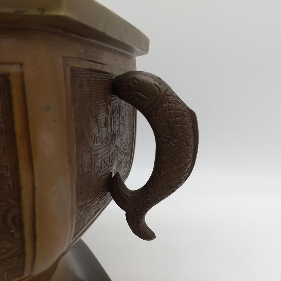 2122番 金屋五郎三郎造　宣徳 八角火鉢 黄銅製 双魚耳黄銅製　双魚耳