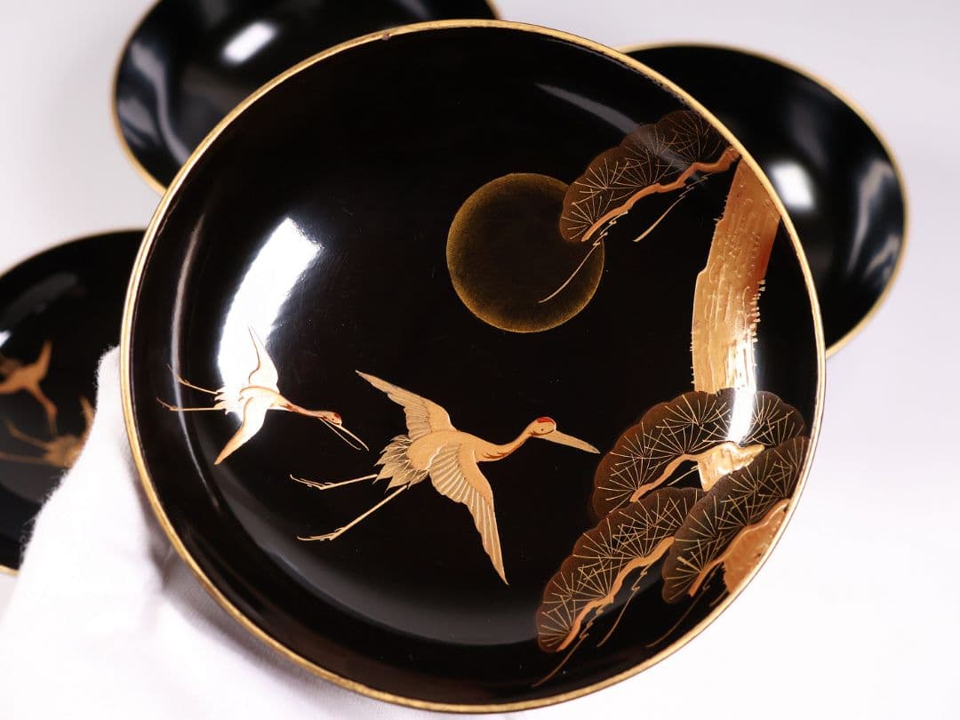 【CM377】大正期 月と松 飛翔鶴 金蒔絵 欅地溜塗 黒塗 椀二客 木製漆器